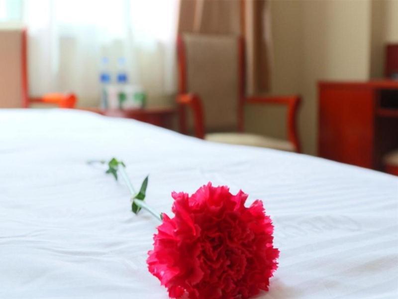 Greentree Inn Shanghai Pudong Airport Huaxia East Road Railway Station Shell Hotel מראה חיצוני תמונה