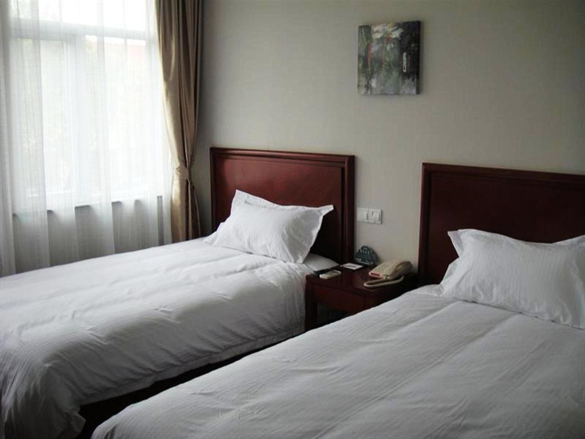 Greentree Inn Shanghai Pudong Airport Huaxia East Road Railway Station Shell Hotel מראה חיצוני תמונה