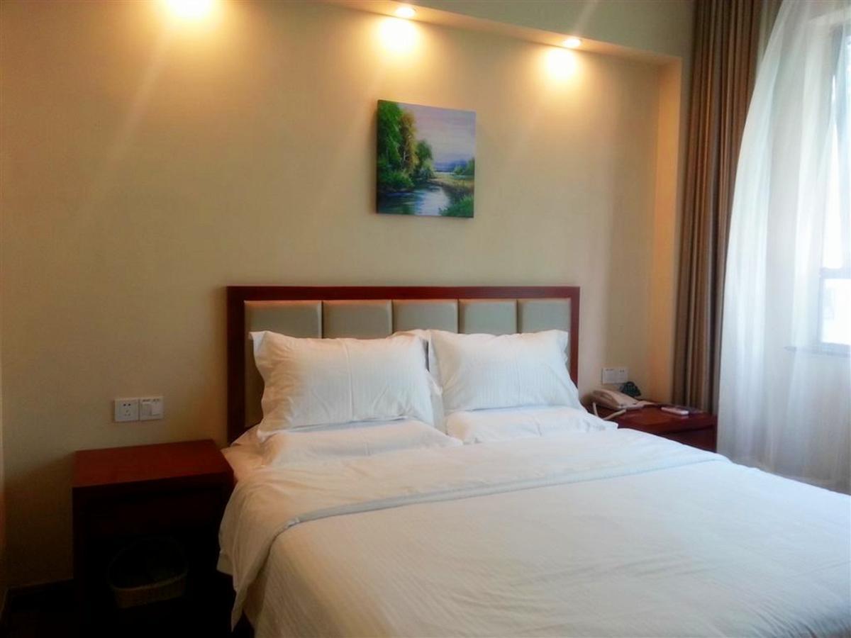 Greentree Inn Shanghai Pudong Airport Huaxia East Road Railway Station Shell Hotel מראה חיצוני תמונה